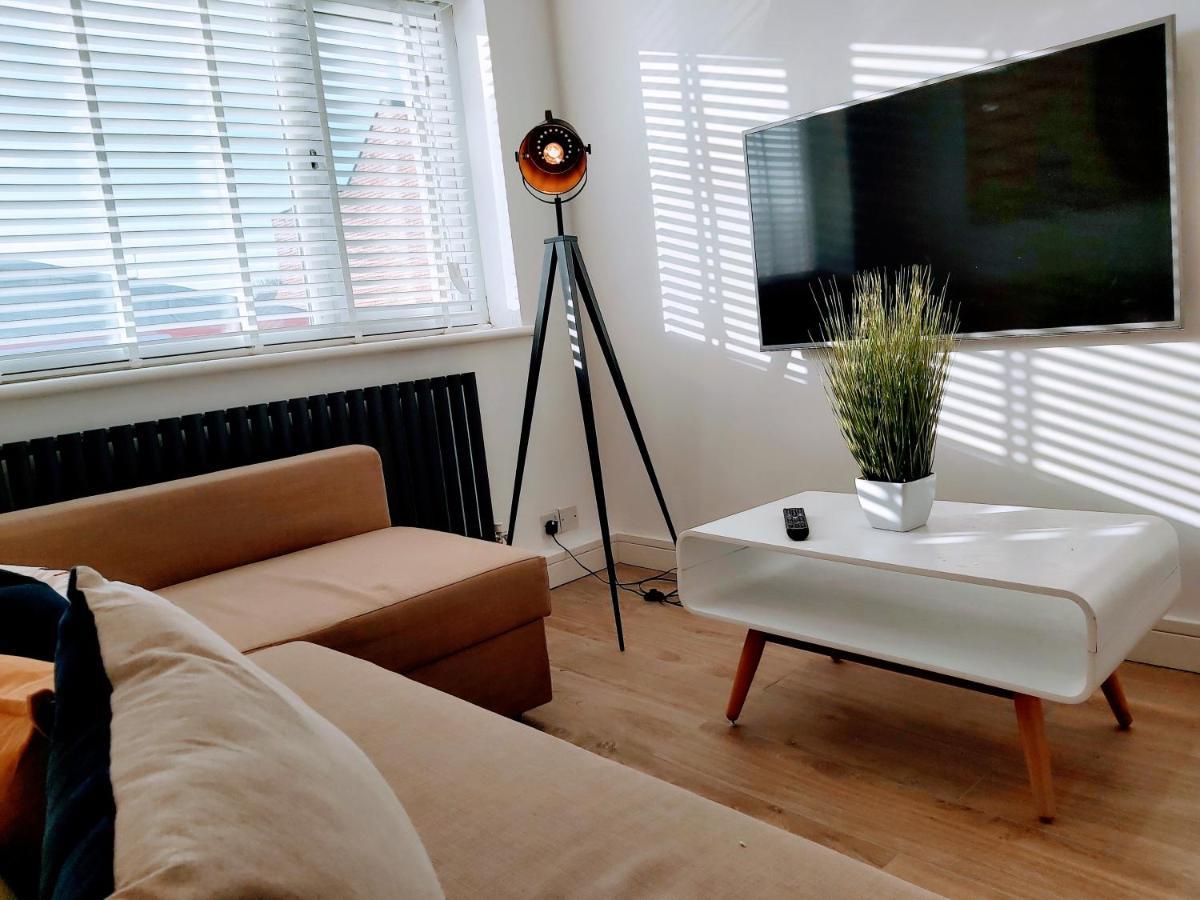 ווריק Cosy 1 Bed Flat That Sleeps 4 מראה חיצוני תמונה